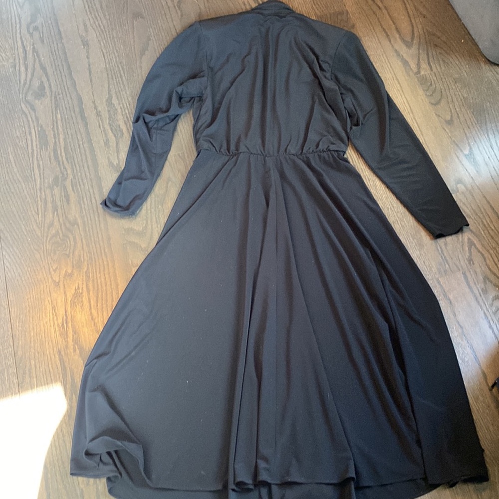 The Versatile Basic Black Dress. - image 5